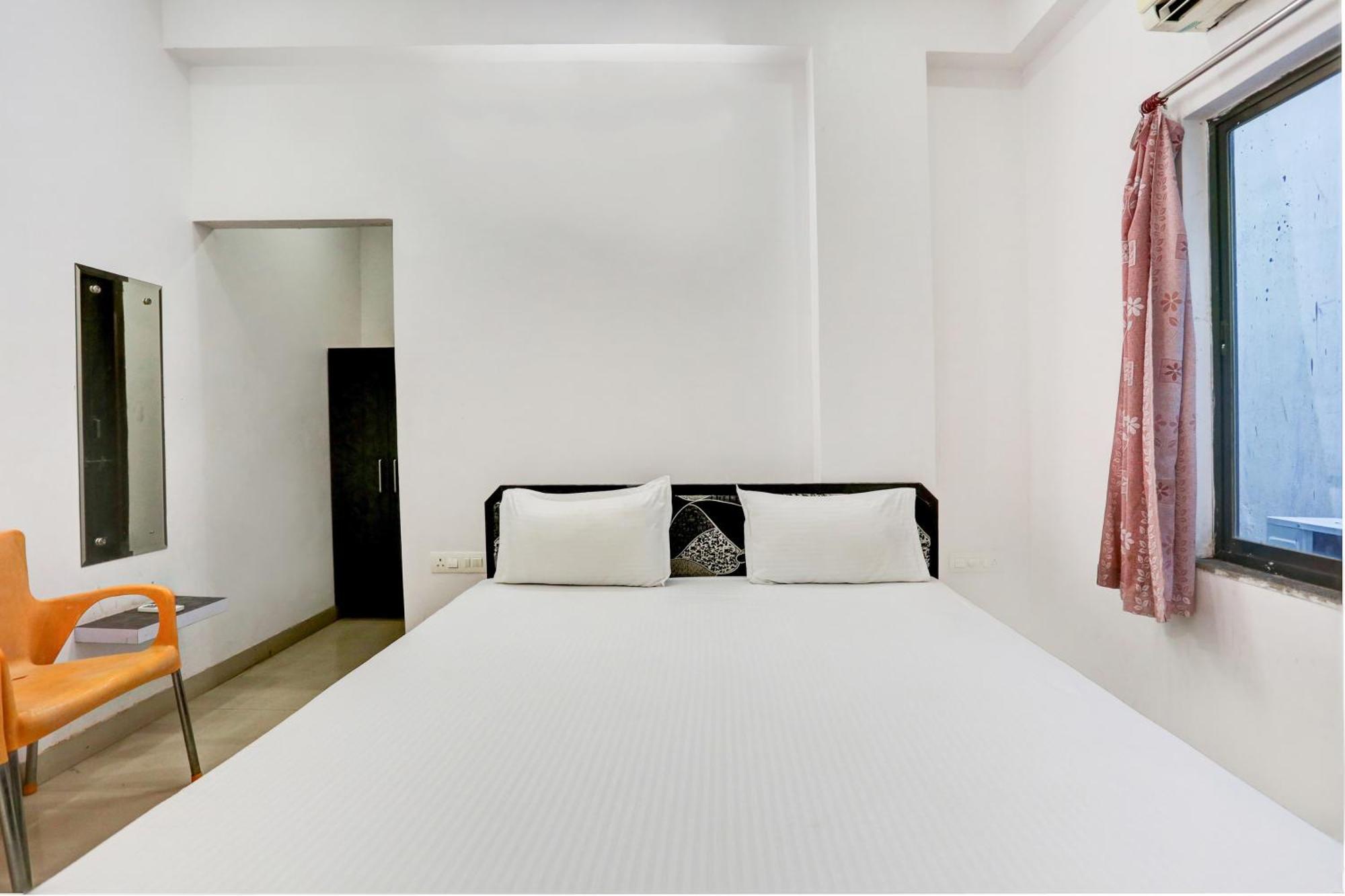 Super Hotel O Goverdhan Villa Udaipur Bagian luar foto