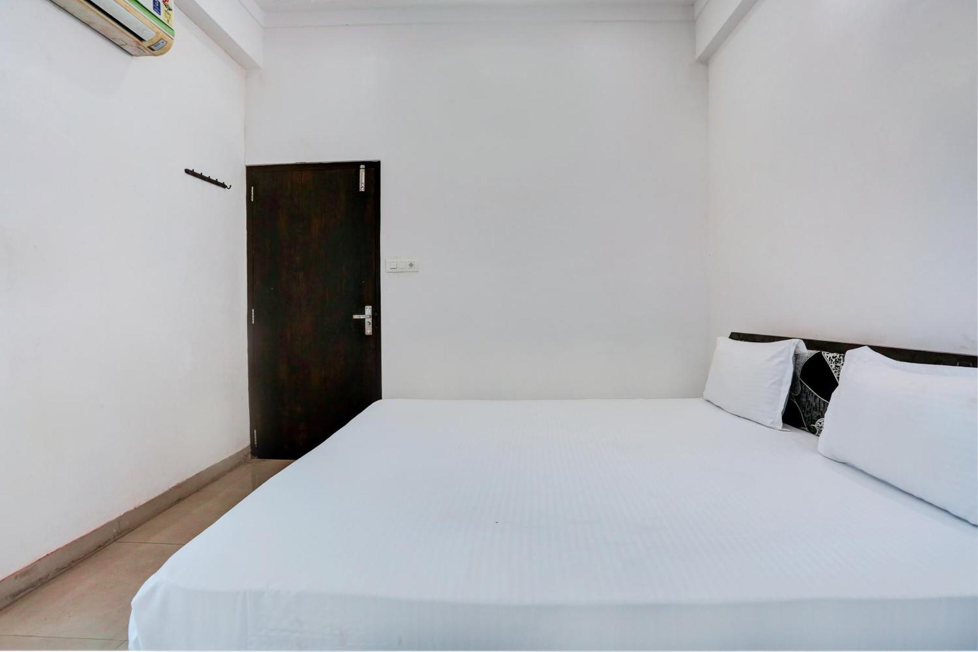 Super Hotel O Goverdhan Villa Udaipur Bagian luar foto