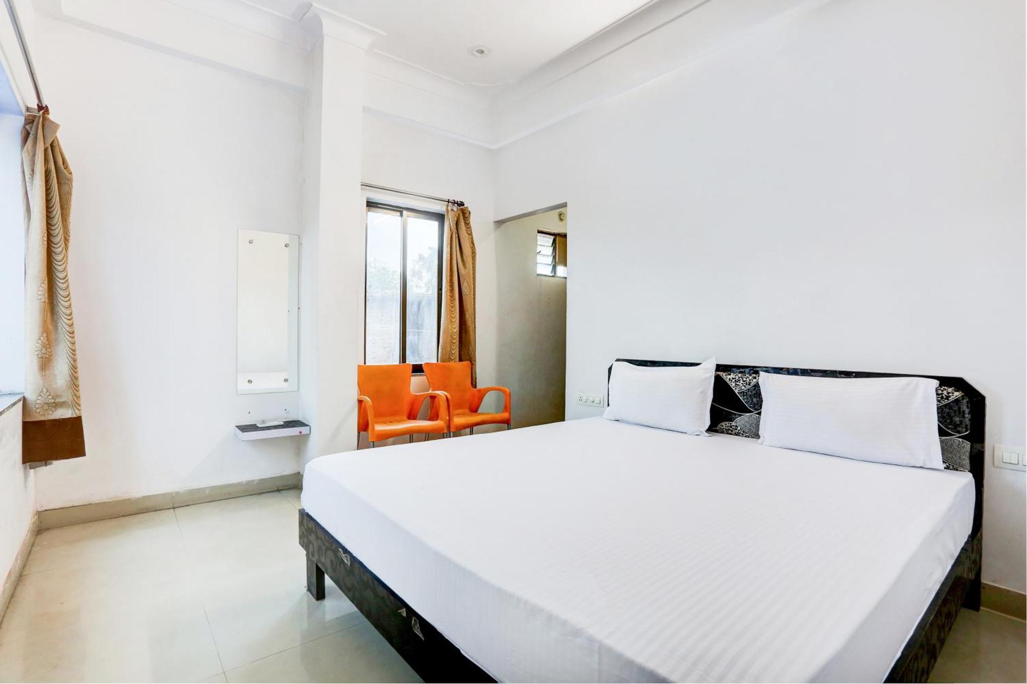 Super Hotel O Goverdhan Villa Udaipur Bagian luar foto