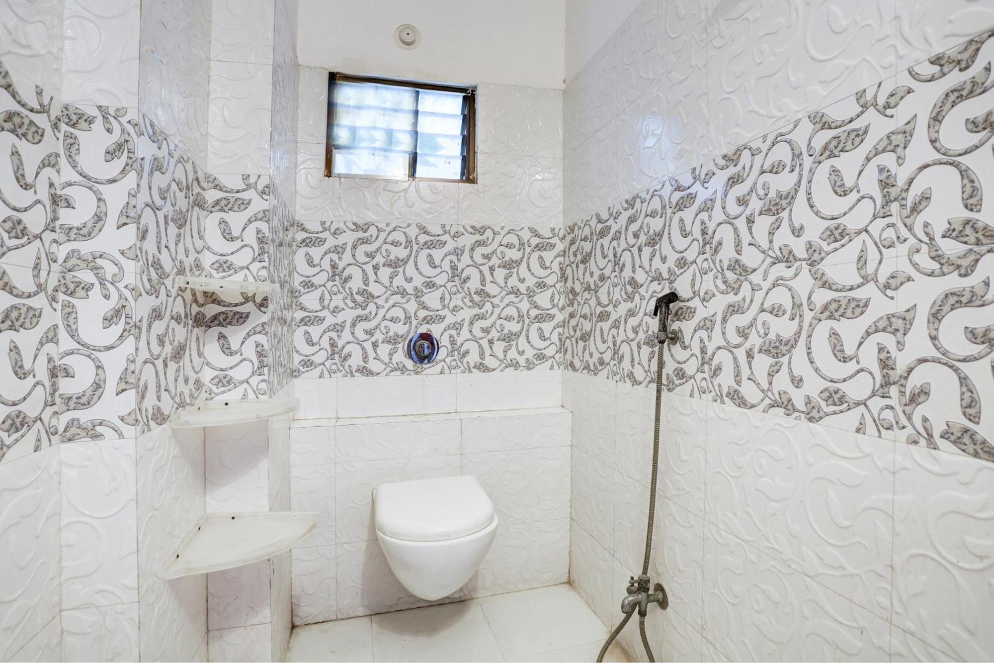 Super Hotel O Goverdhan Villa Udaipur Bagian luar foto